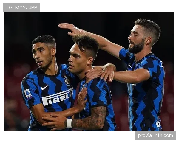 阿什拉夫青训故事:揭秘未来足球新星的成长轨迹与无限潜力 阿什拉夫青训故事:揭秘未来足球新星的成长轨迹与无限潜力