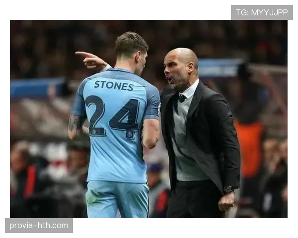 阿克在曼城的战术角色与体系适配性解析 阿克在曼城的战术角色与体系适配性解析