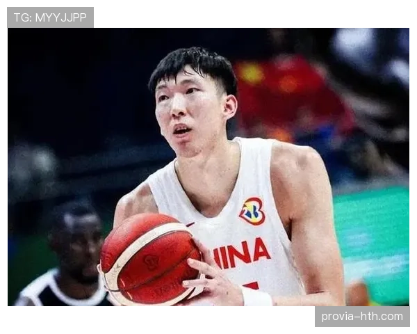 周琦家里到底是盖了篮球场还是别墅？光看他朋友圈就头大